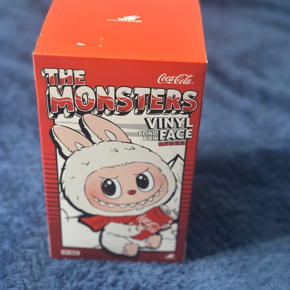 Labubu Coca-Cola The Monsters Vinyl Face Box in Red and White unopened